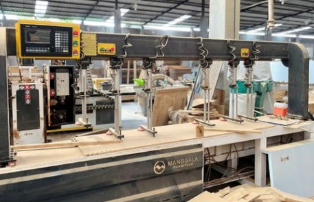 Manggala Furniture adalah produsen furnitur kayu yang mengkhususkan diri pada produksi furnitur berbahan kayu jati.