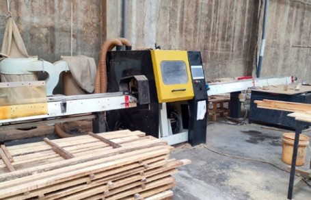 Manggala Furniture adalah produsen furnitur kayu yang mengkhususkan diri pada produksi furnitur berbahan kayu jati.