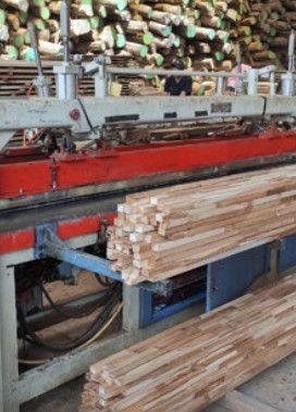 Manggala Furniture adalah produsen furnitur kayu yang mengkhususkan diri pada produksi furnitur berbahan kayu jati.