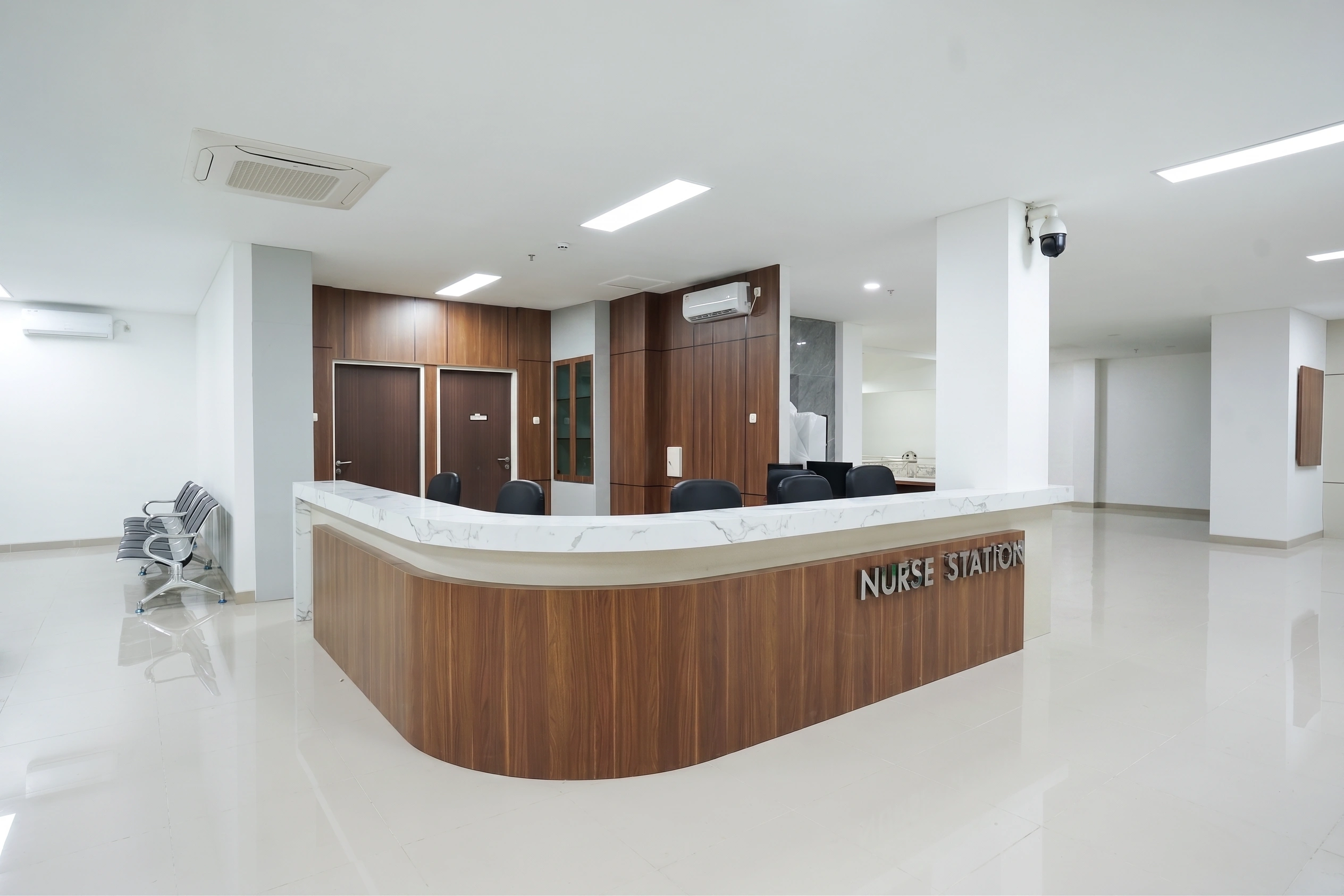 RS Bhayangkara Jombang interior